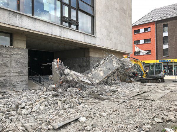 demolition-auvent-maison-communale-annexe-gilly