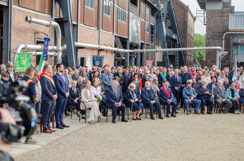 Visite de la reine Paola et des princes Aymeric lors de la cérémonie de commémorations des victimes au bois du cazier à marcinelle en 2023